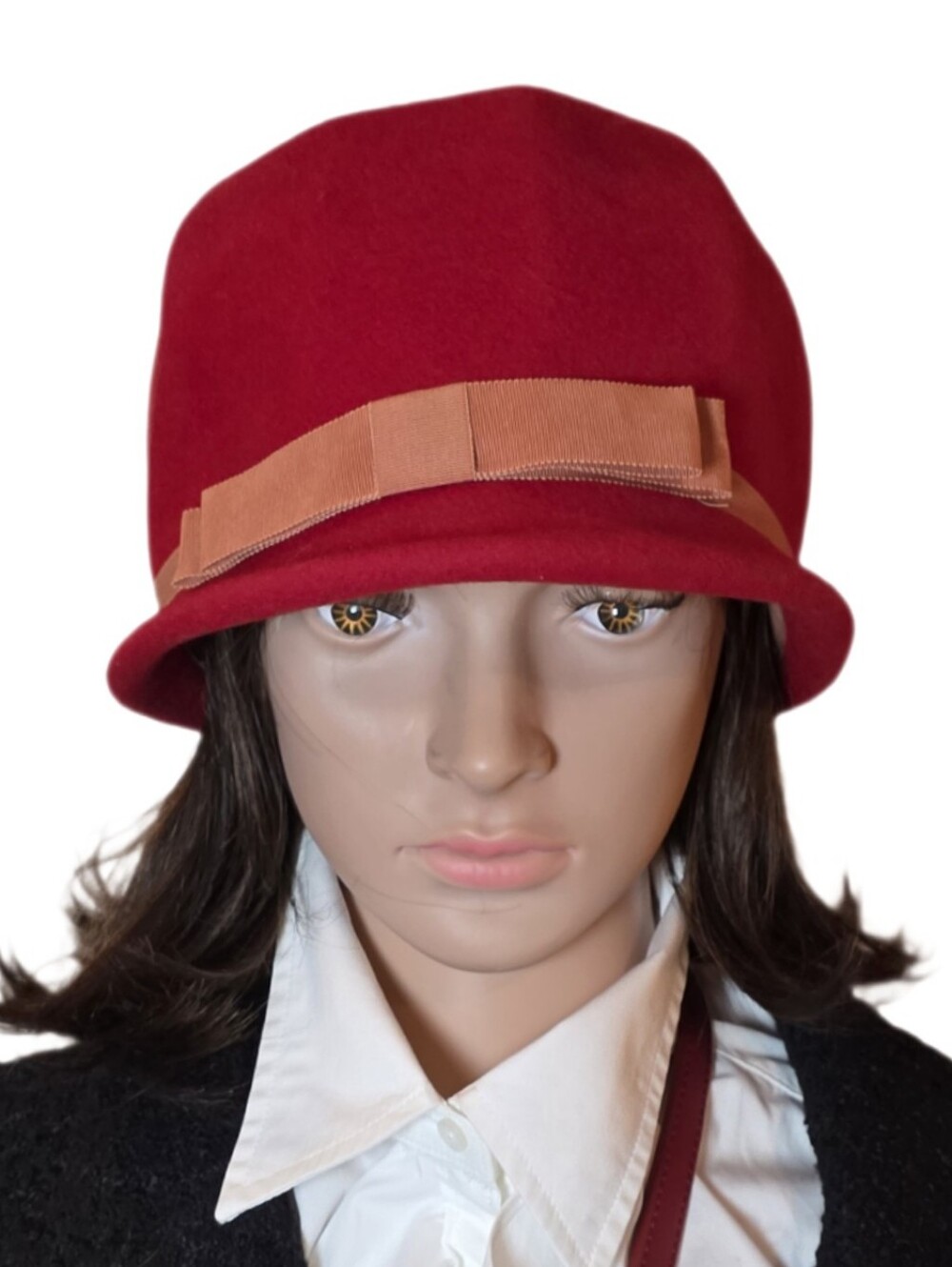 Vintage Ritz Red Wool Felt Cloche Hat 40s 50s Grosgrain Ribbon Union Made